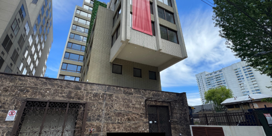 DEPARTAMENTO EN VENTA A PASOS DE PARQUE ECUADOR